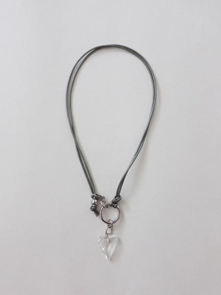 CLEAR HEART NECKLACE