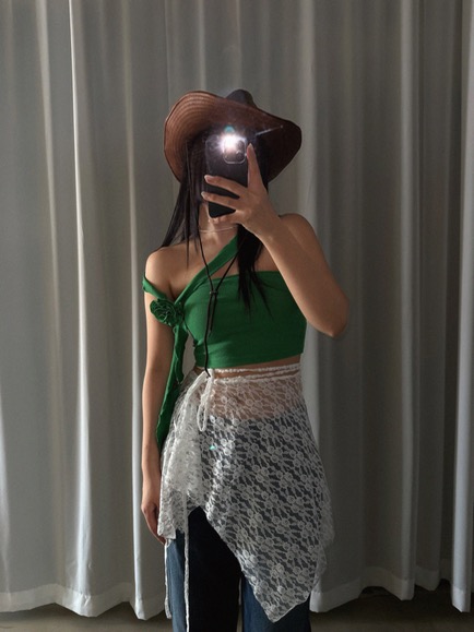 ♥︎ONLY VIVIC♥︎RUFFLE STRAP TUBE TOP WITH CORSAGE PIN SET (GREEN)